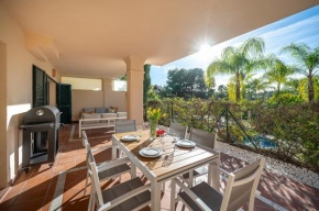Renovated in 2024 - Apartment with Pool and Parking